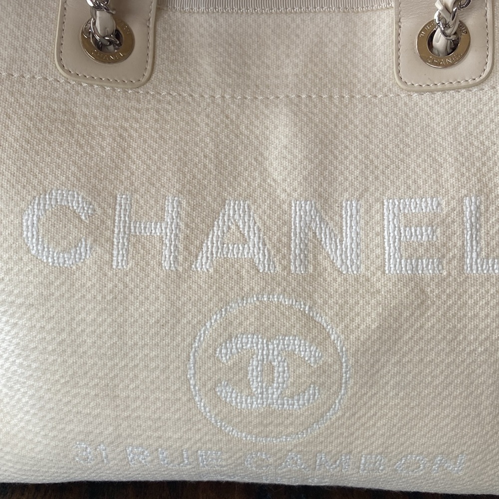 CHANEL Deauville Shopping Bag Tote White Boucle Silver Hardware - Picture 7 of 16